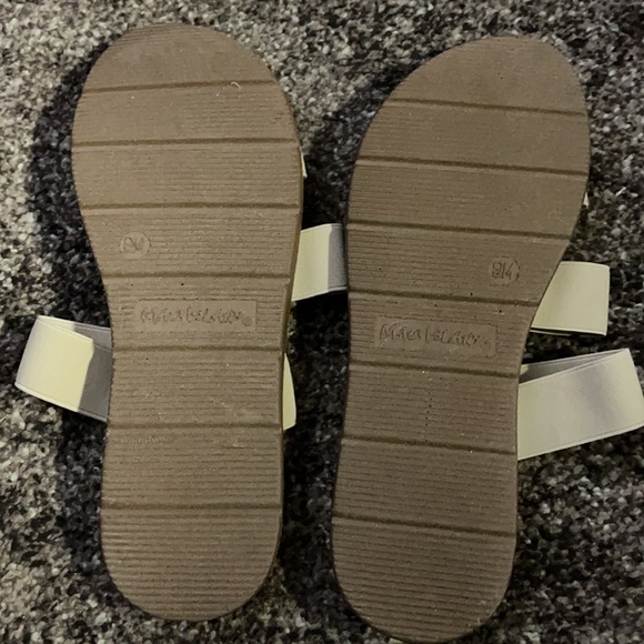 NWOT Nude strappy sandals - Picture 2 of 3